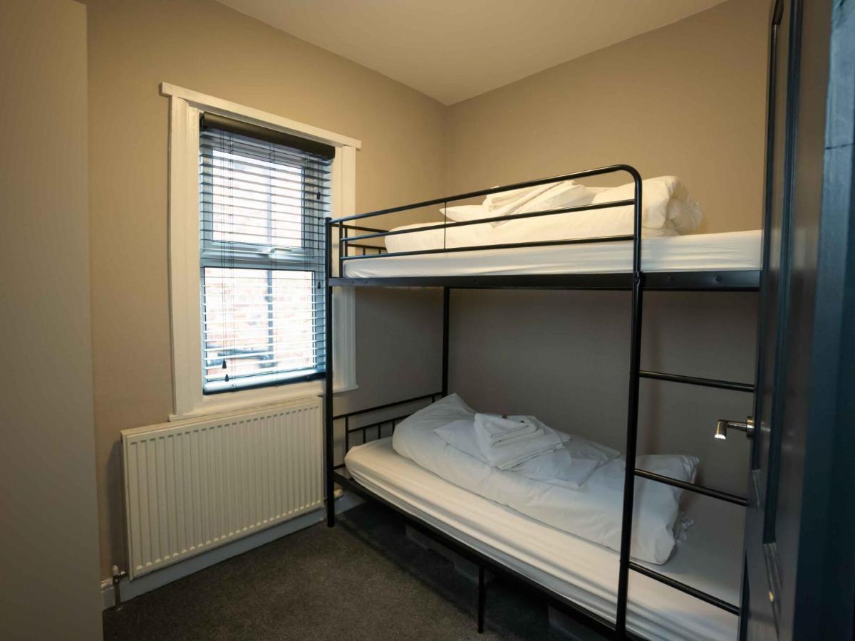Pass The Keys Amazing, Newly Renovated 5Bedroom House Sleeps 10 Скарборо Экстерьер фото