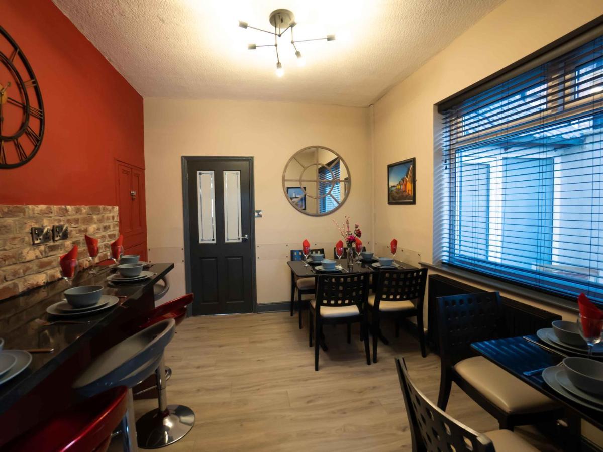 Pass The Keys Amazing, Newly Renovated 5Bedroom House Sleeps 10 Скарборо Экстерьер фото