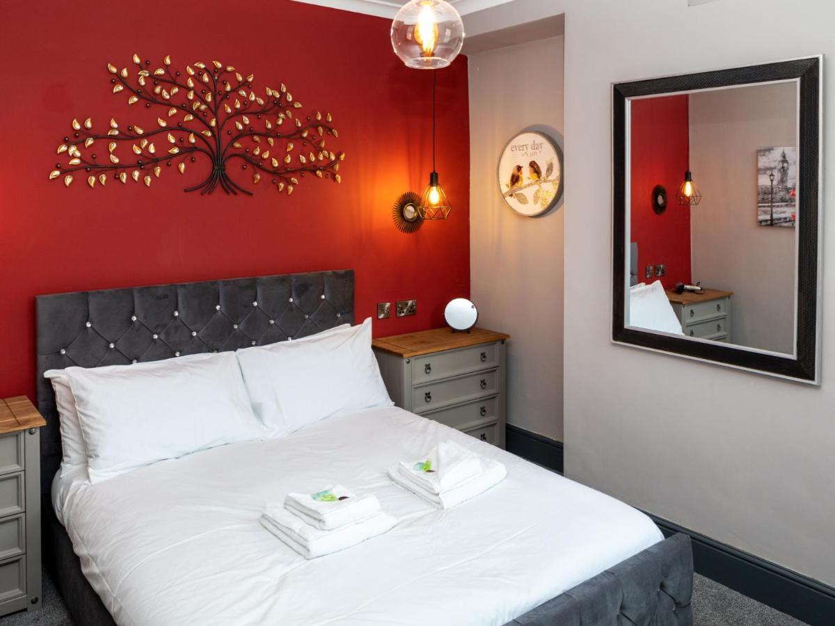 Pass The Keys Amazing, Newly Renovated 5Bedroom House Sleeps 10 Скарборо Экстерьер фото